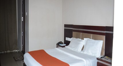 Hotel RK Residency Room Type - Deluxe Room