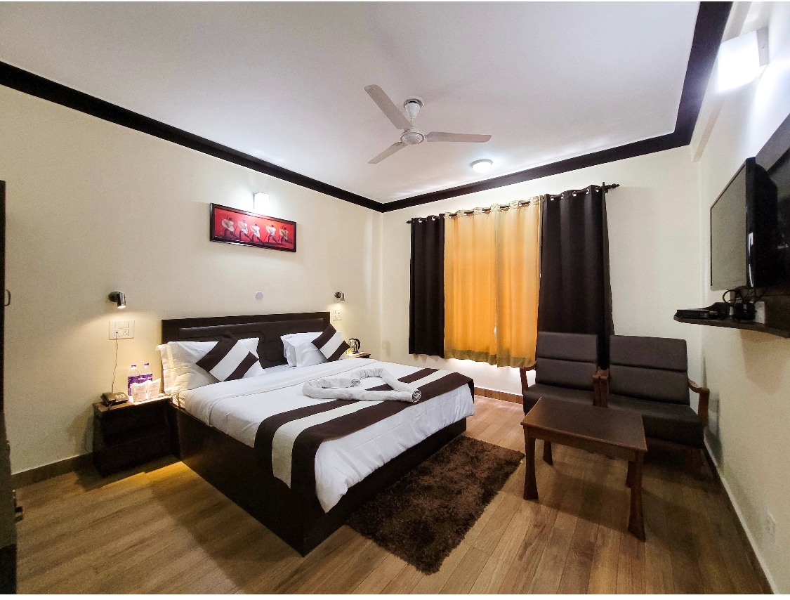 Royal Gasho Hotel - Tap to explore photos