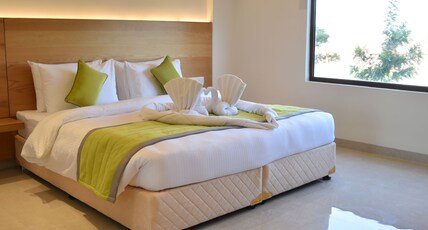 Hotel Icon Rajpura Room Type - Superior Room with Working Desk