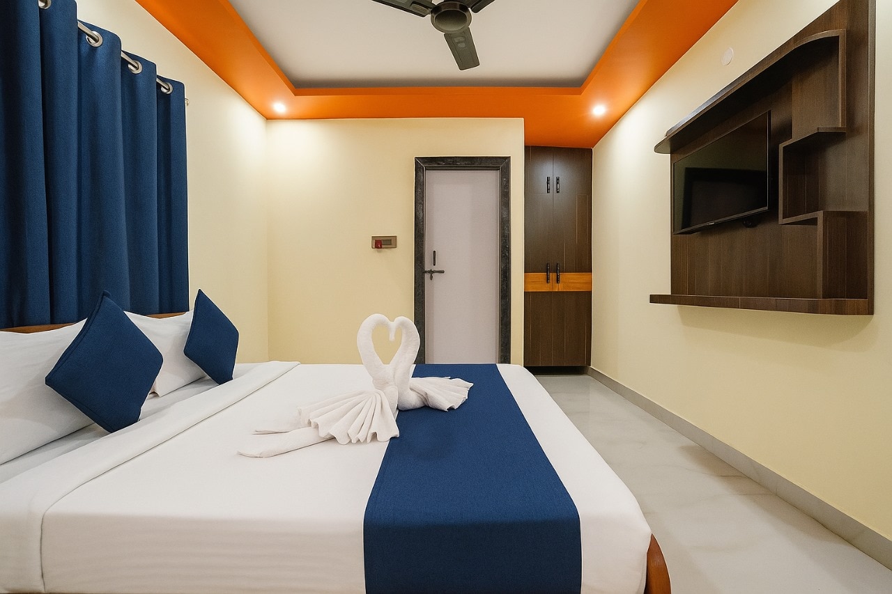 Minx Hotel Radhika Palace - Tap to explore photos
