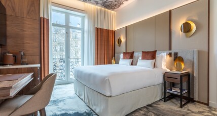 InterContinental Paris - Champs-Elys Room Type - 1 King Premium City View Balcony