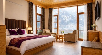 Vayza Heights Manali Room Type - Super Deluxe Rooms With Attached balcony and have Valley view rooms