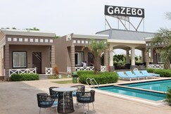 Golden Cressida Resort & Palace