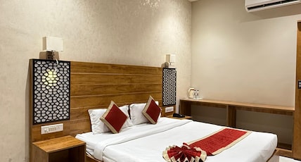 Hotel Emperor Paradise Room Type - CORPORATE ROYAL DELUXE Hotel Emperor Paradise Room Type - CORPORATE ROYAL DELUXE