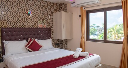 Hotel Rainbird Room Type - Deluxe AC Room