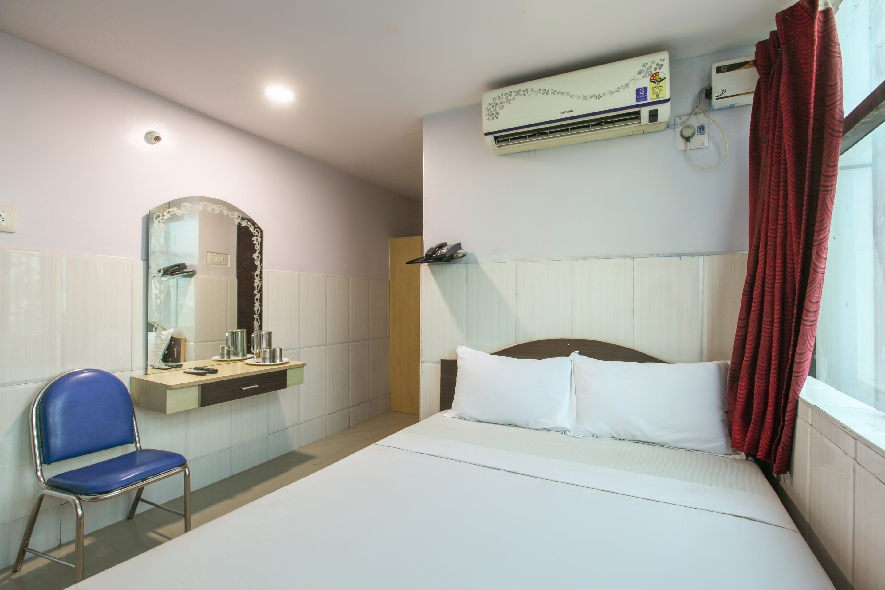 Hotel O 3 Star Guest House - Tap to explore photos