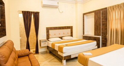 Chellam Inn Room Type - Deluxe Four Bed Room