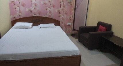 Guwahati lodge Room Type - Deluxe room non ac Guwahati lodge Room Type - Deluxe room non ac