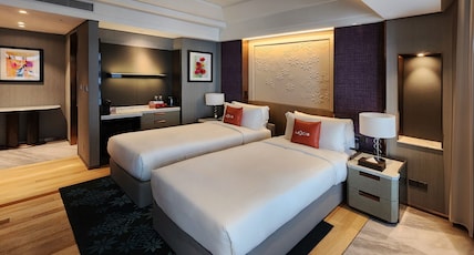 Imperial Lexis Kuala Lumpur Room Type - Executive Pool Room - Twin Imperial Lexis Kuala Lumpur Room Type - Executive Pool Room - Twin