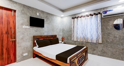 Collection O Karumariamman Temple Thiruverkadu Formerly Sridevi Residency Room Type - Deluxe
