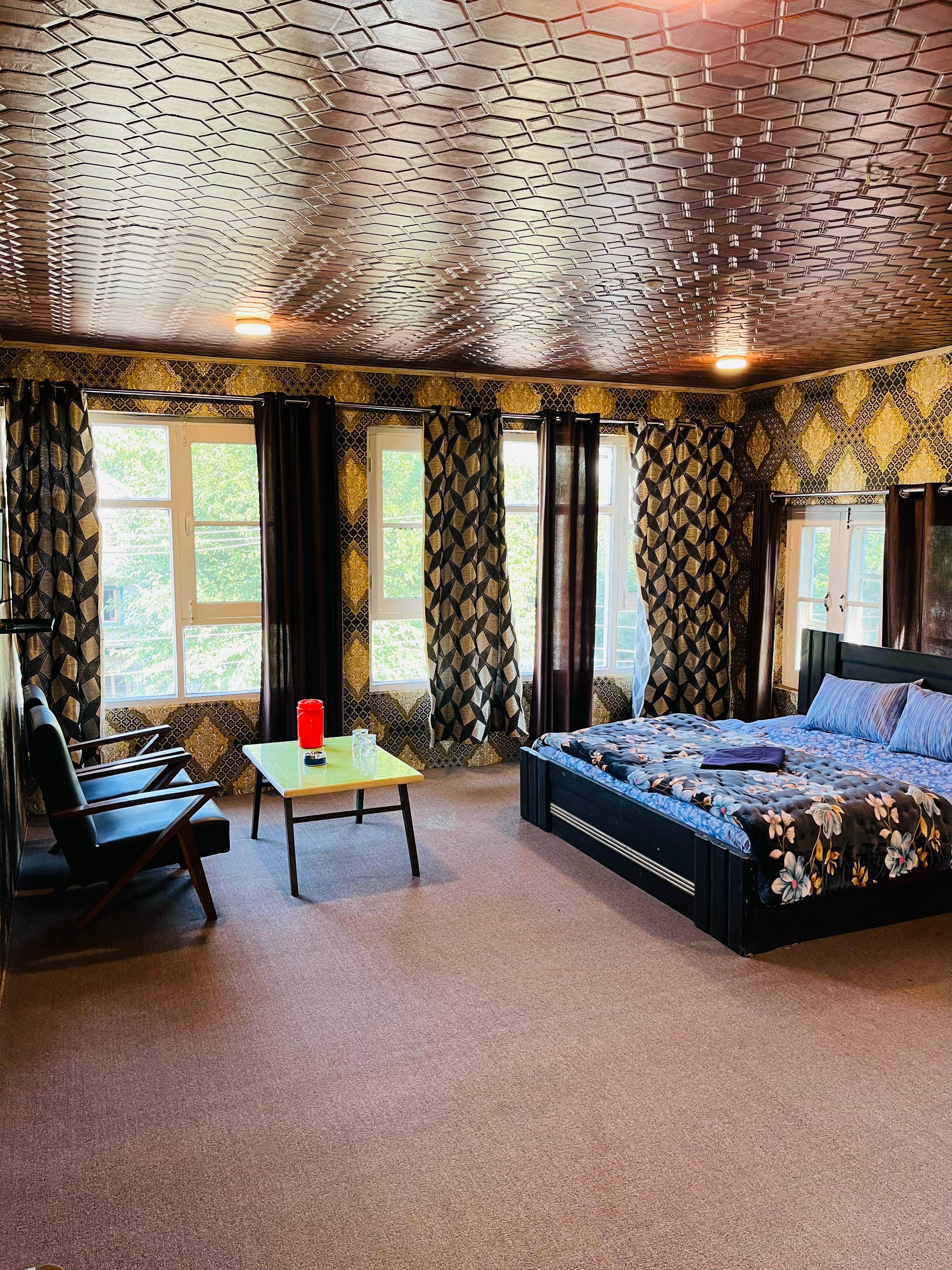 Hotel Barkat - Tap to explore photos