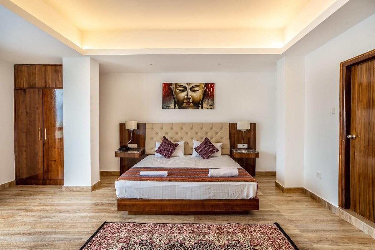 HOTEL PADMASHREE PREMIER - Tap to explore photos