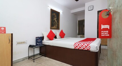 Hotel Aria Room Type - AC Classic Room with free WiFi Hotel Aria Room Type - AC Classic Room with free WiFi