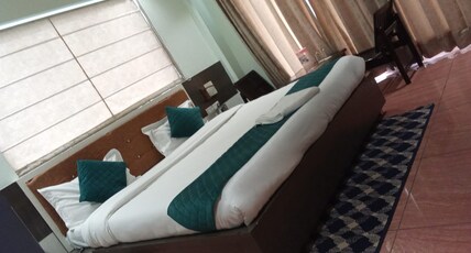HOTEL SOLITUDE Room Type - Deluxe Room with Balcony HOTEL SOLITUDE Room Type - Deluxe Room with Balcony