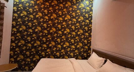 Hotel Rao Place Room Type - Deluxe City View Room with Double Bed