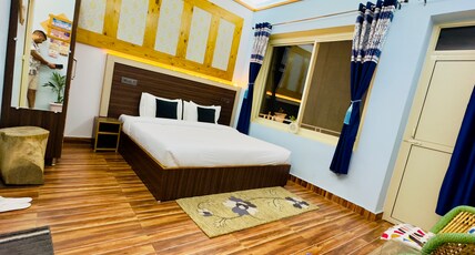 Paradise Inn Room Type - Deluxe Room