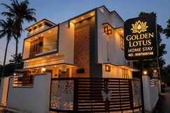 Rooms of Golden Lotus
