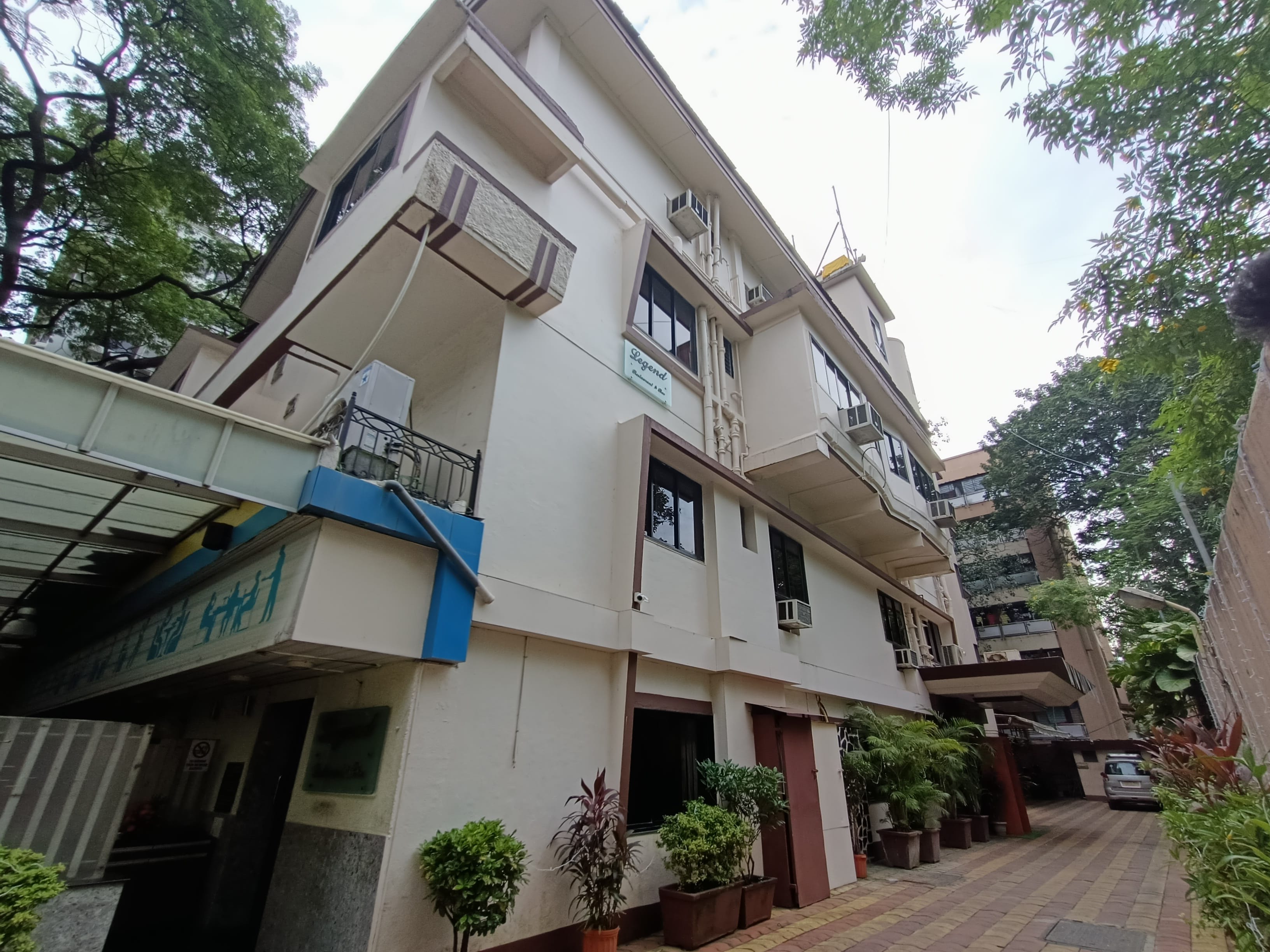 Hotel Park View, Andheri West - Tap to explore photos