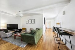 Group Friendly Stay 4BR 8P Sentier Area