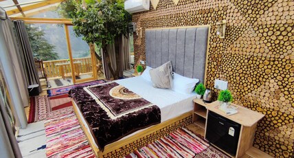 Royal Himalayan Tree House Room Type - Sky Gazing with Jacuzzi and mountain view Treehouse