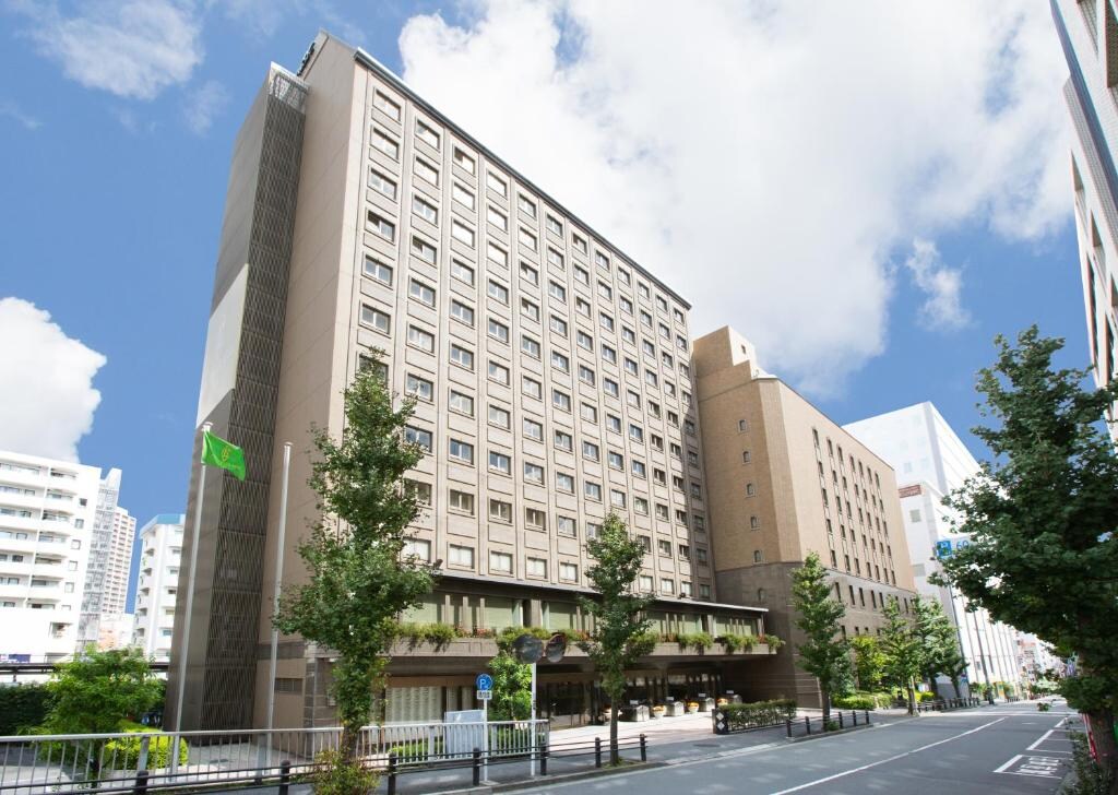 BELLUSTAR TOKYO, A Pan Pacific Hotel - Tap to explore photos