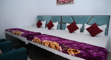 Shri Dham Hotel And Resort Room Type - Family Room
