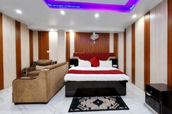 Address of Hotel Royal Castle