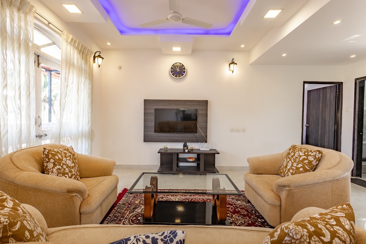 Perla Vista SeaView Breezy 3bhk Penthouse nr Beach - Tap to explore photos