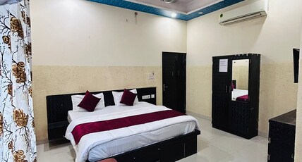 Hotel Tanwar. Room Type - Premium Room with Balcony