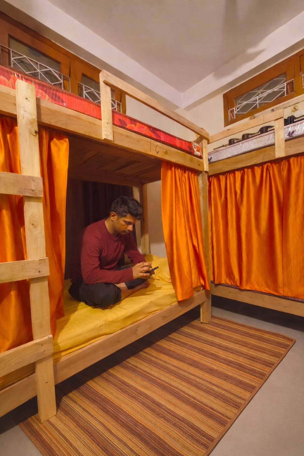 Nomad's Sarai (Backpackers Hostel) - Tap to explore photos