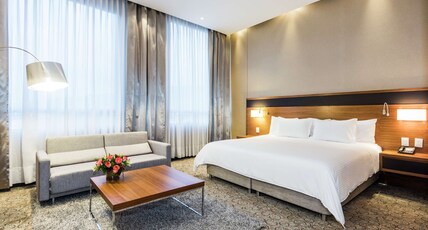DoubleTree by Hilton Hotel Bogotá - Parque 93 Room Type - 1 KING BED EXECUTIVE