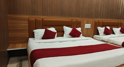 Chintpurni Deluxe Katra Room Type - Deluxe room city view