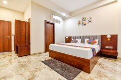 FabHotel Pravaasam Residency