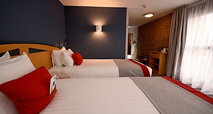 Holiday Inn Express Albert Dock Room Type - 2 Single Standard Albert Dock View Free Hot Breakfast