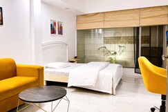 Minimalistic Studio Apartment near Airport