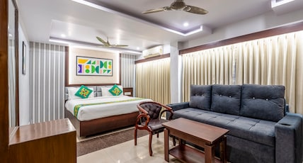 Treebo Marina Grand Vizag - 5 Min Drive From Railway Station & Bus Stand Room Type - Spacious Premium Room Treebo Marina Grand Vizag - 5 Min Drive From Railway Station & Bus Stand Room Type - Spacious Premium Room