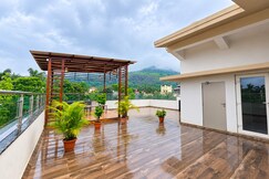5 BHK Gold Villa with pvt Pool by Mercury Stays