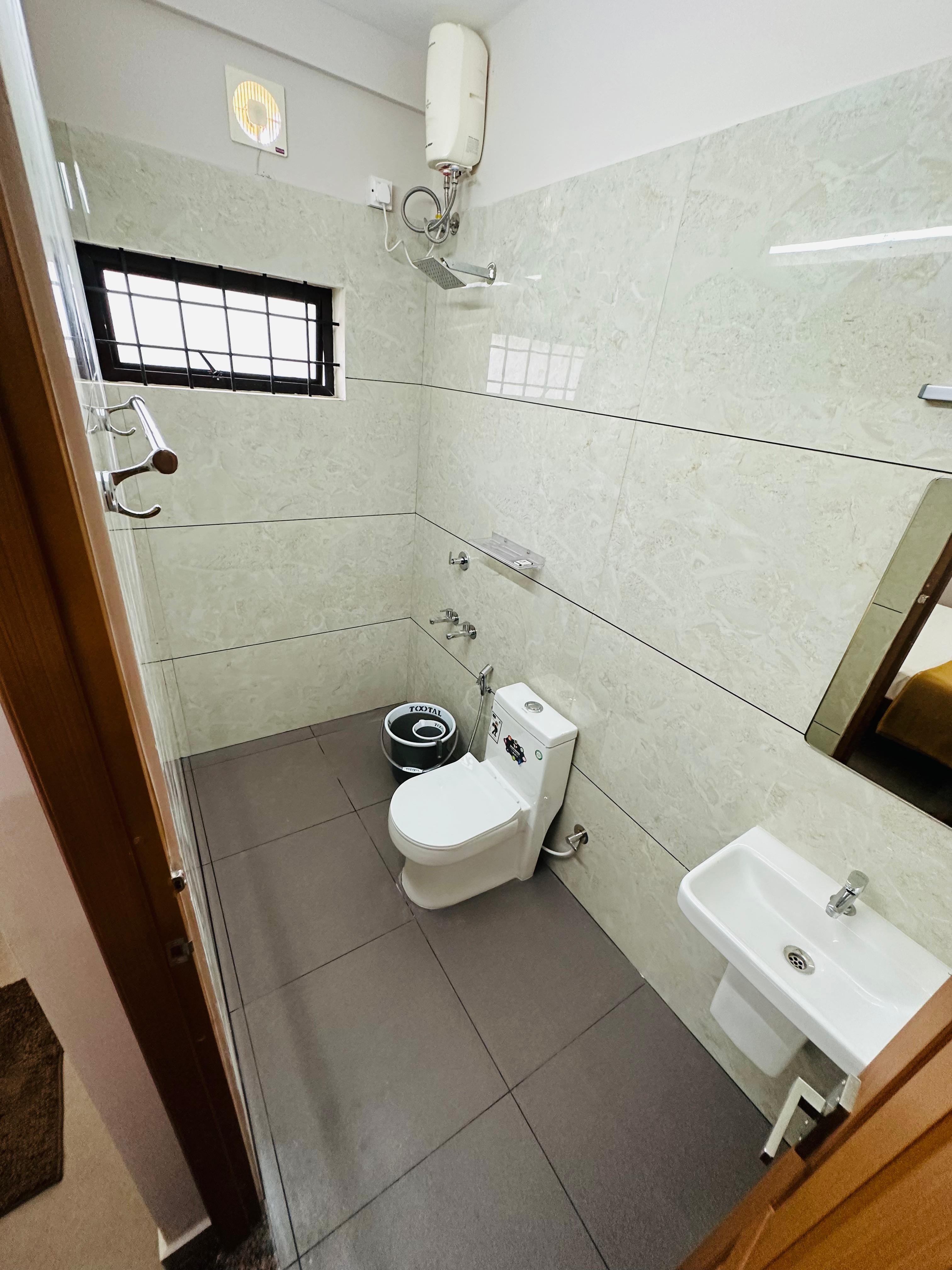 Malabar Service Apartment - Tap to explore photos