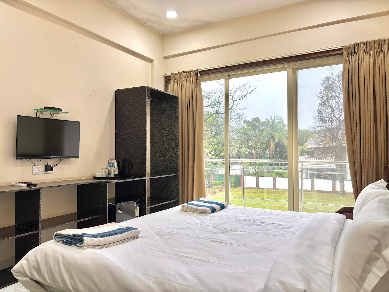 Amari villa 4BHK In Lonavala By ClickMyStay