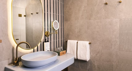 voco GOSFORD Room Type - 1 King Standard