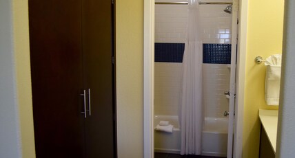 Staybridge Suites HOUSTON STAFFORD - SUGAR LAND Room Type - Studio Suite