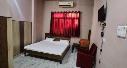 Raj Homestay Villa Room Type - Double Bedroom
