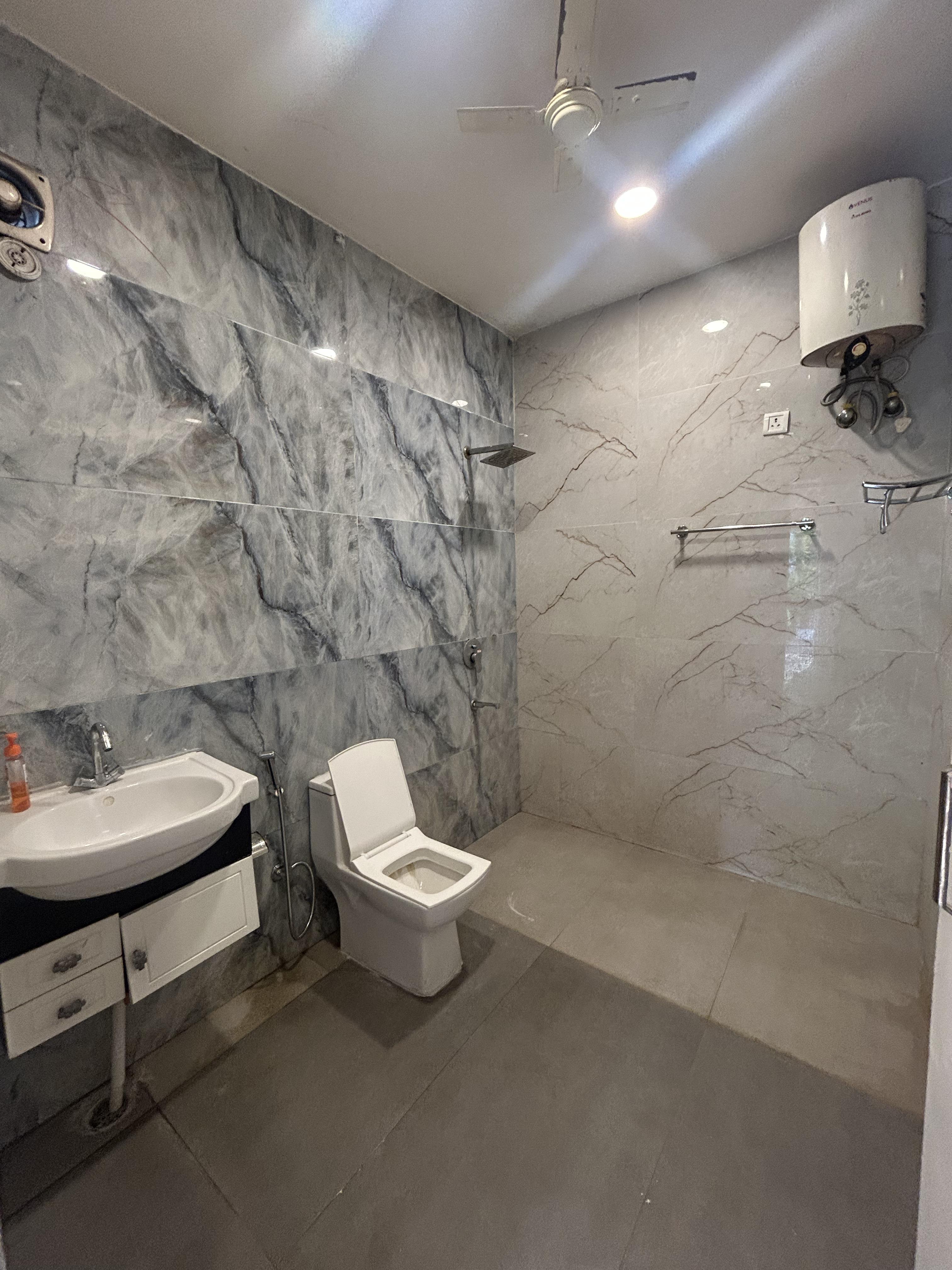 Aquavilla 6BHK with Private Pool - Tap to explore photos