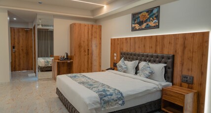 THE BLACKSTONE HOTEL Room Type - Club Room