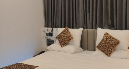 Hotel Manju Executive Room Type - Deluxe AC Room