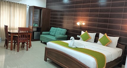 Hotel Landmark Room Type - King Suite A.C.(One King Bed For Two Occupancy)