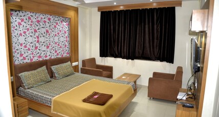 Hotel The New Holiday 3, Mehsana Room Type - Executive Room