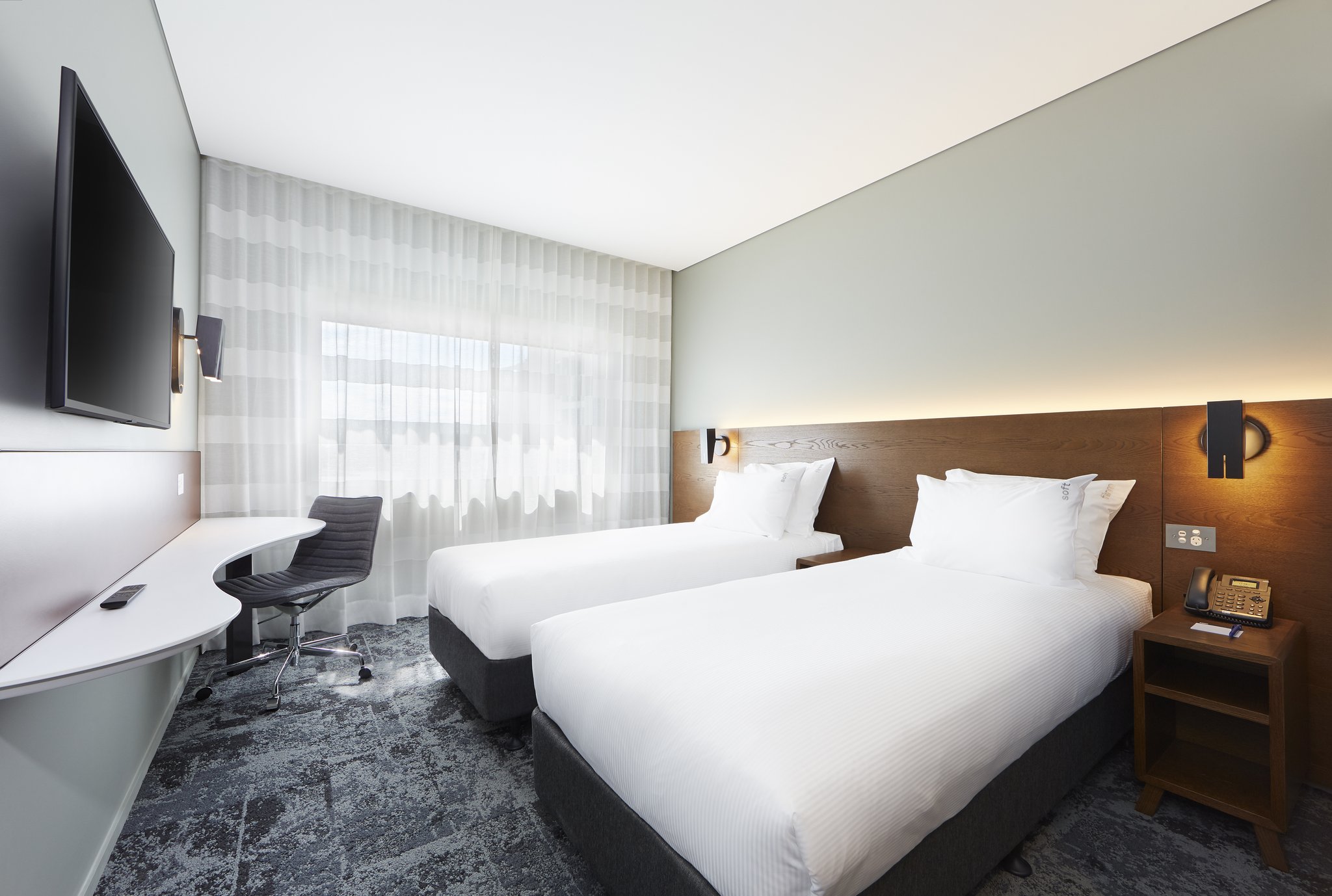 Holiday Inn Express Newcastle - Tap to explore photos