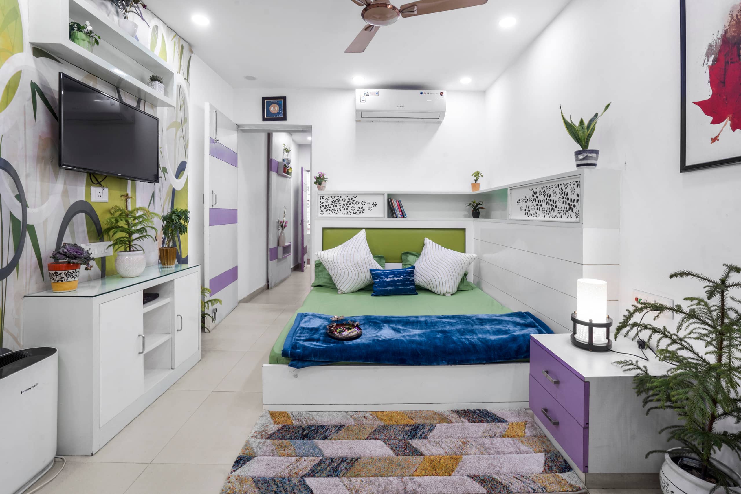 Homlee Heritage 2 Bedroom Bharat Mandapam ITO - Tap to explore photos