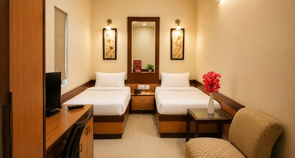 Hotel Cresent Room Type - STANDARD ROOM